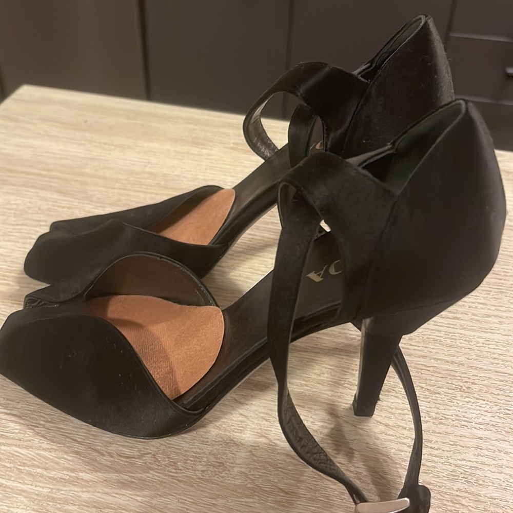 Prada Black Heels with Ankle Strap - Picture 6 of 6